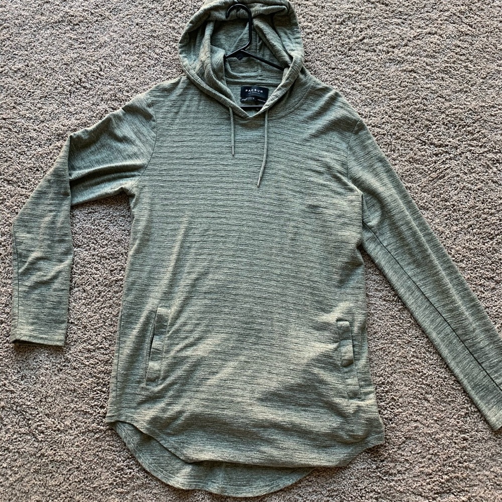 Hoodie long sleeve shirt